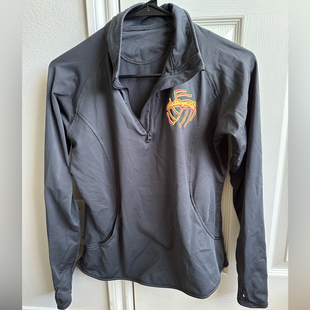 Charcoal gray athletic quarter zip; size small.